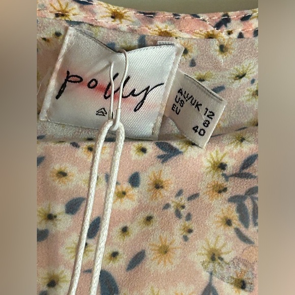 NWT Princess Polly Crop Top Blouse Pink Floral Print Where Love Blossoms Size 8 - Picture 2 of 6